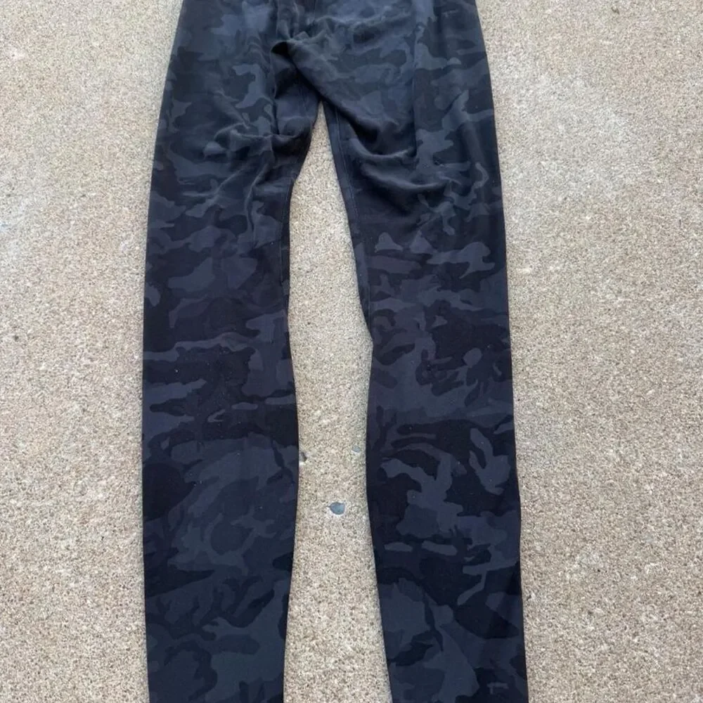 Camo Lululemon leggings size 4